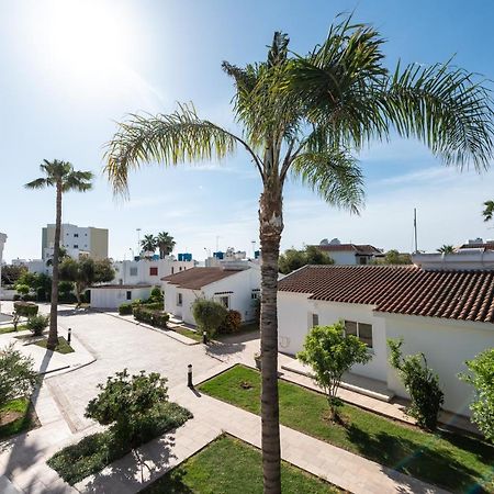 Fig Tree Z Holiday Resort Paralímni Eksteriør bilde